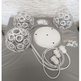 Lampa sufitowa AT10-3SZ-White – ażurowe klosze z kryształkami