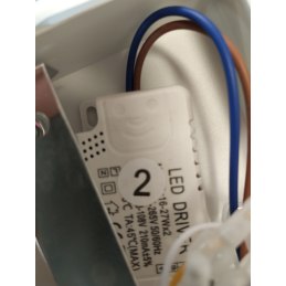 Plafon LED kwadrat AT66-2SL-White – nowoczesny i elegancki