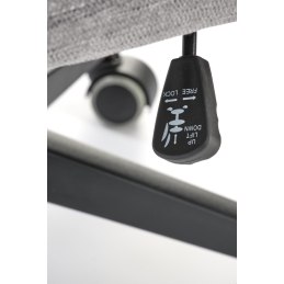 Fotel tapicerowany obrotowy lub na płozach