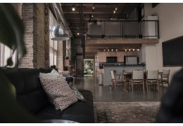 Jakie krzesła do salonu wybrać?