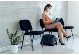 Jakie meble do poczekalni wybrać?